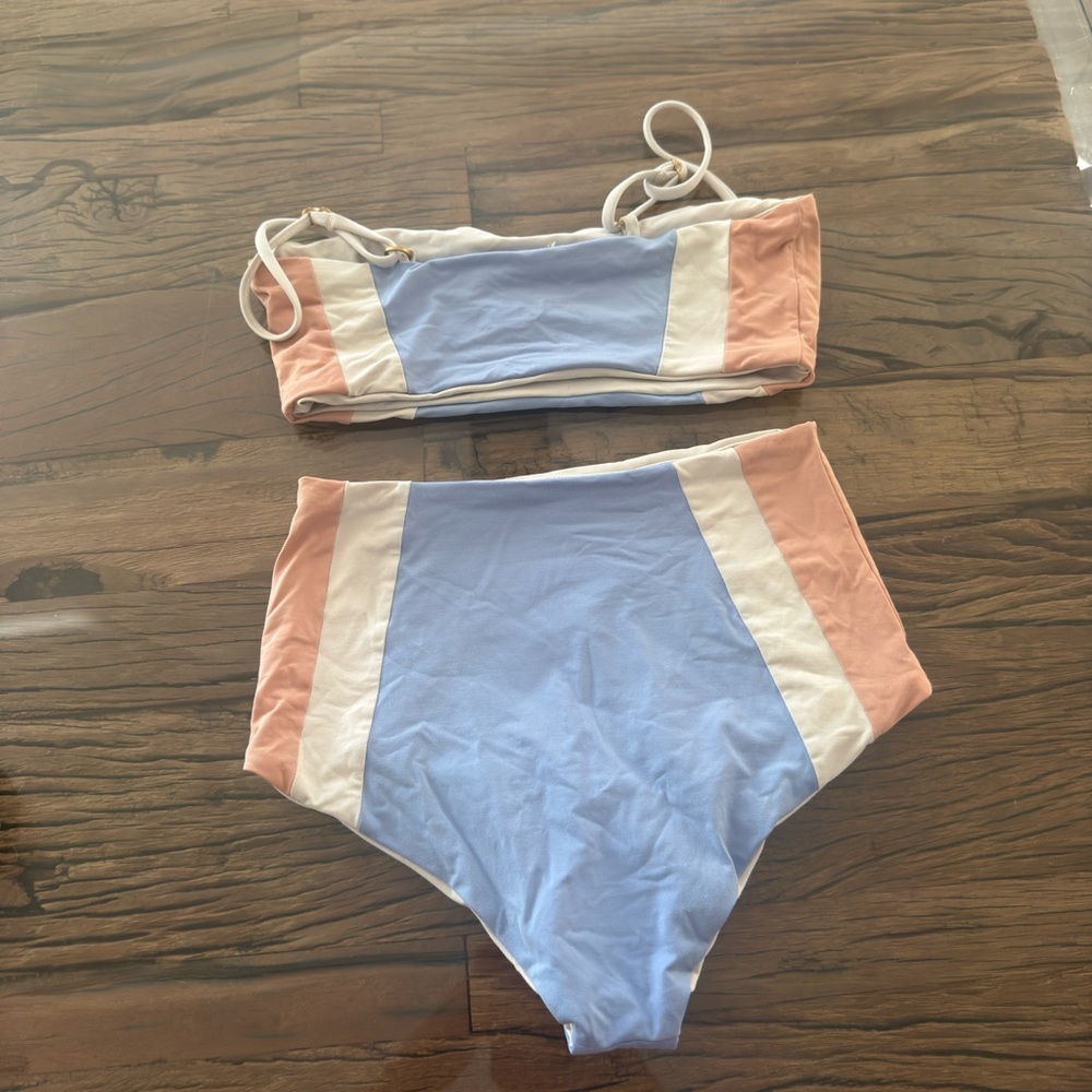 L SpaceColorblock Bikini Set - Picture 2 of 2